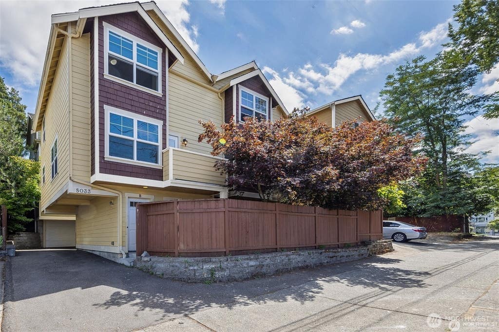 Photo of 5033 12th Avenue NE #B, Seattle, WA 98105 (MLS # 2543084)