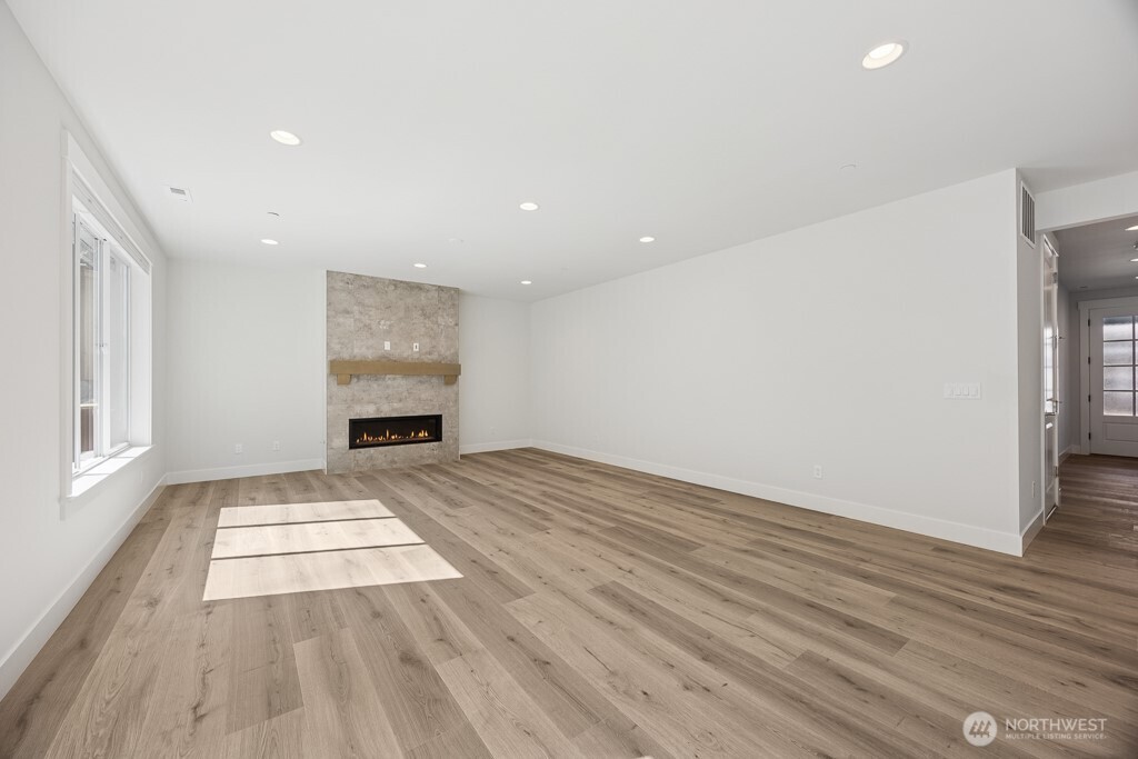 19512 81st Place NE 4