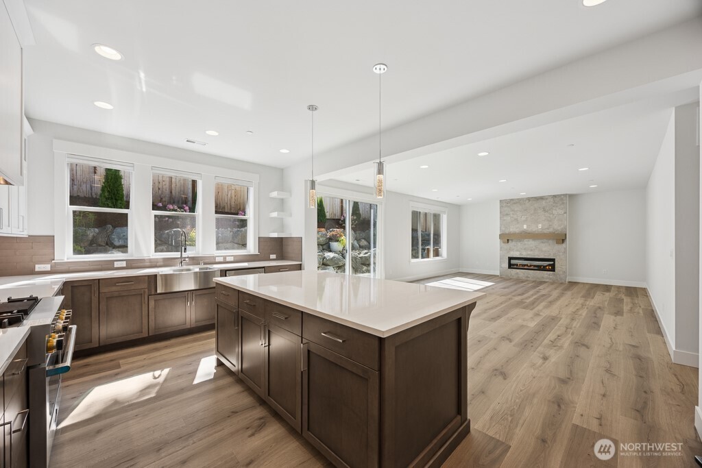 19512 81st Place NE 4