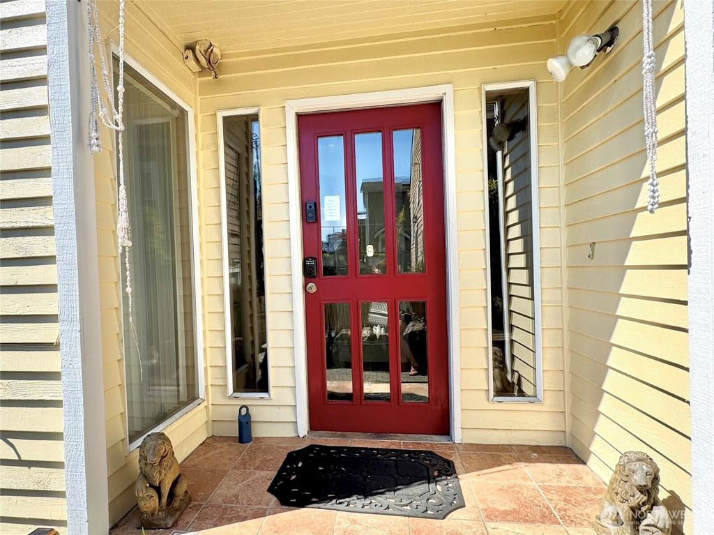 Photo of 8605 Meridian Avenue N, Seattle, WA 98103 (MLS # 2390256)