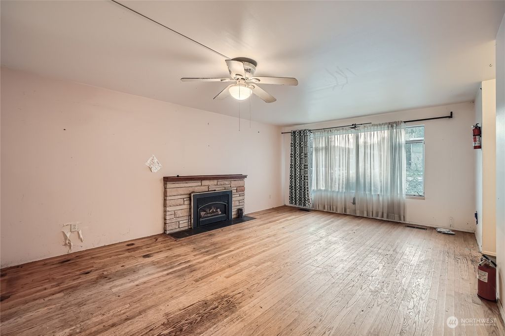 Photo of 12914 74th Avenue S, Seattle, WA 98178 (MLS # 2286884)