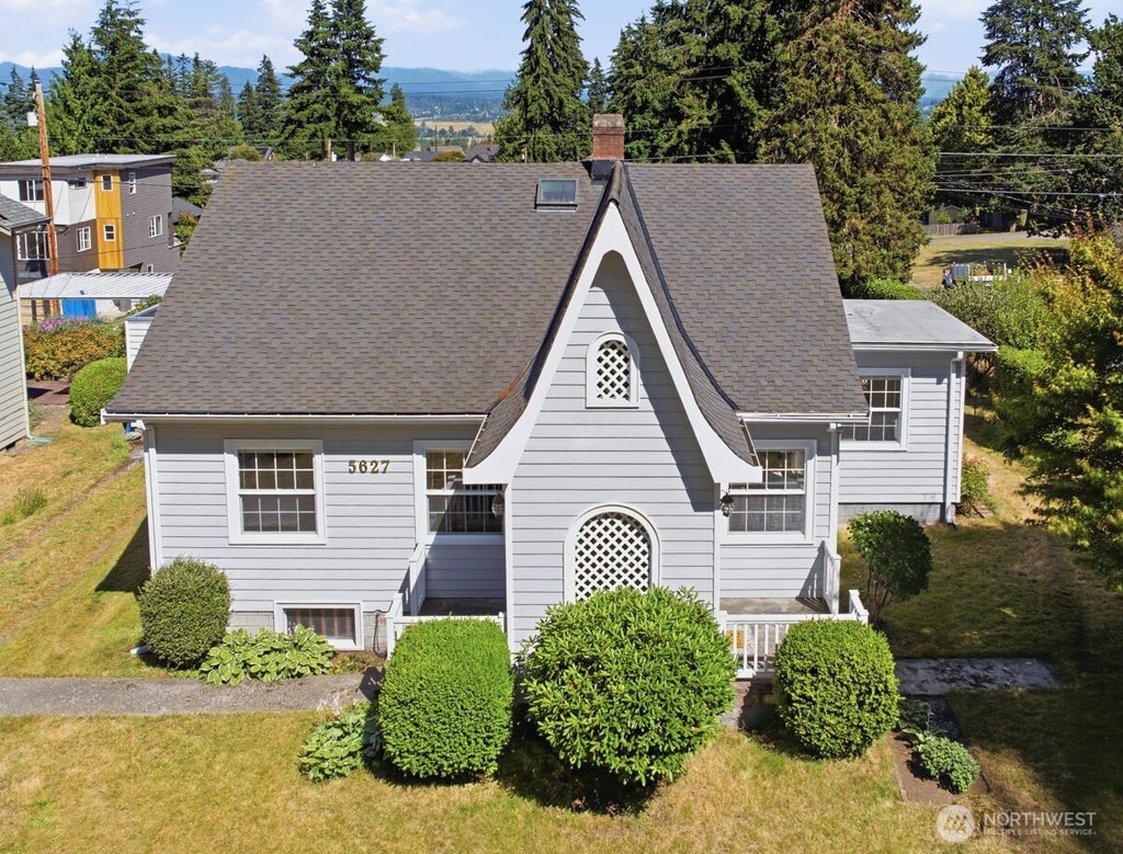 Photo of 5627 Colby Avenue, Everett, WA 98203 (MLS # 2557290)