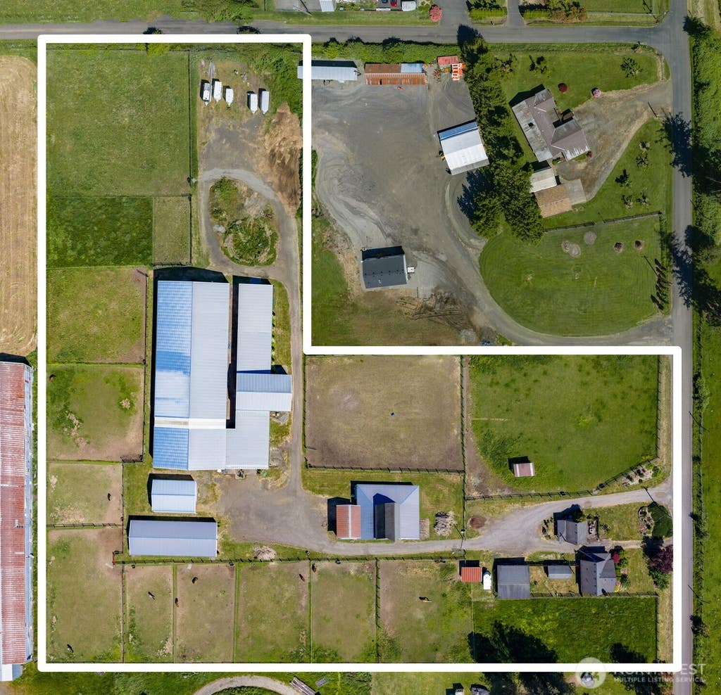 Photo of 1300 NE 209th Street, Ridgefield, WA 98642 (MLS # 2547402)