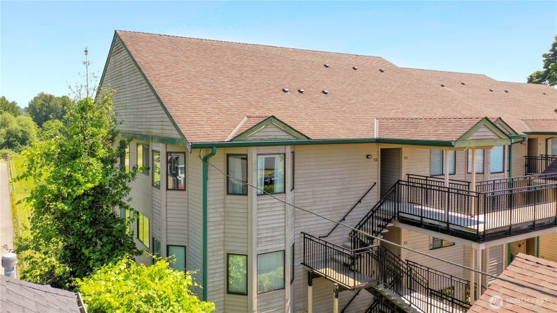 101 Pine Avenue 306