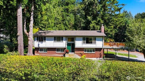 Photo of 19310 37th Avenue NE, Lake Forest Park, WA 98155 (MLS # 2565220)
