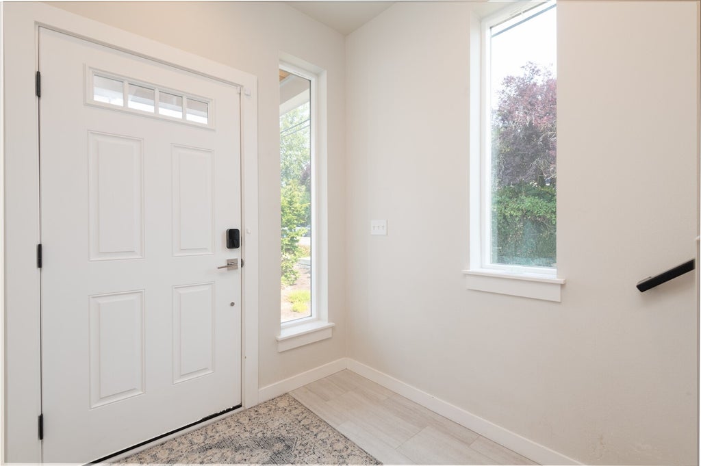 Photo of 15008 40th Avenue AVE #A1, Lynnwood, WA 98087 (MLS # 2595594)