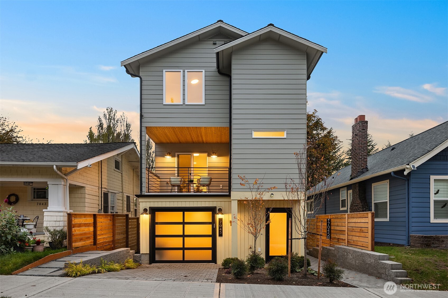 7045 16th Avenue NE