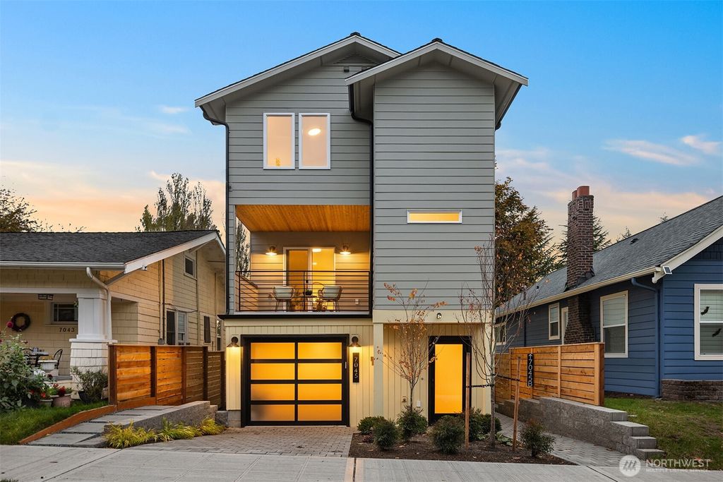 Photo of 7045 16th Avenue NE, Seattle, WA 98115 (MLS # 2447211)