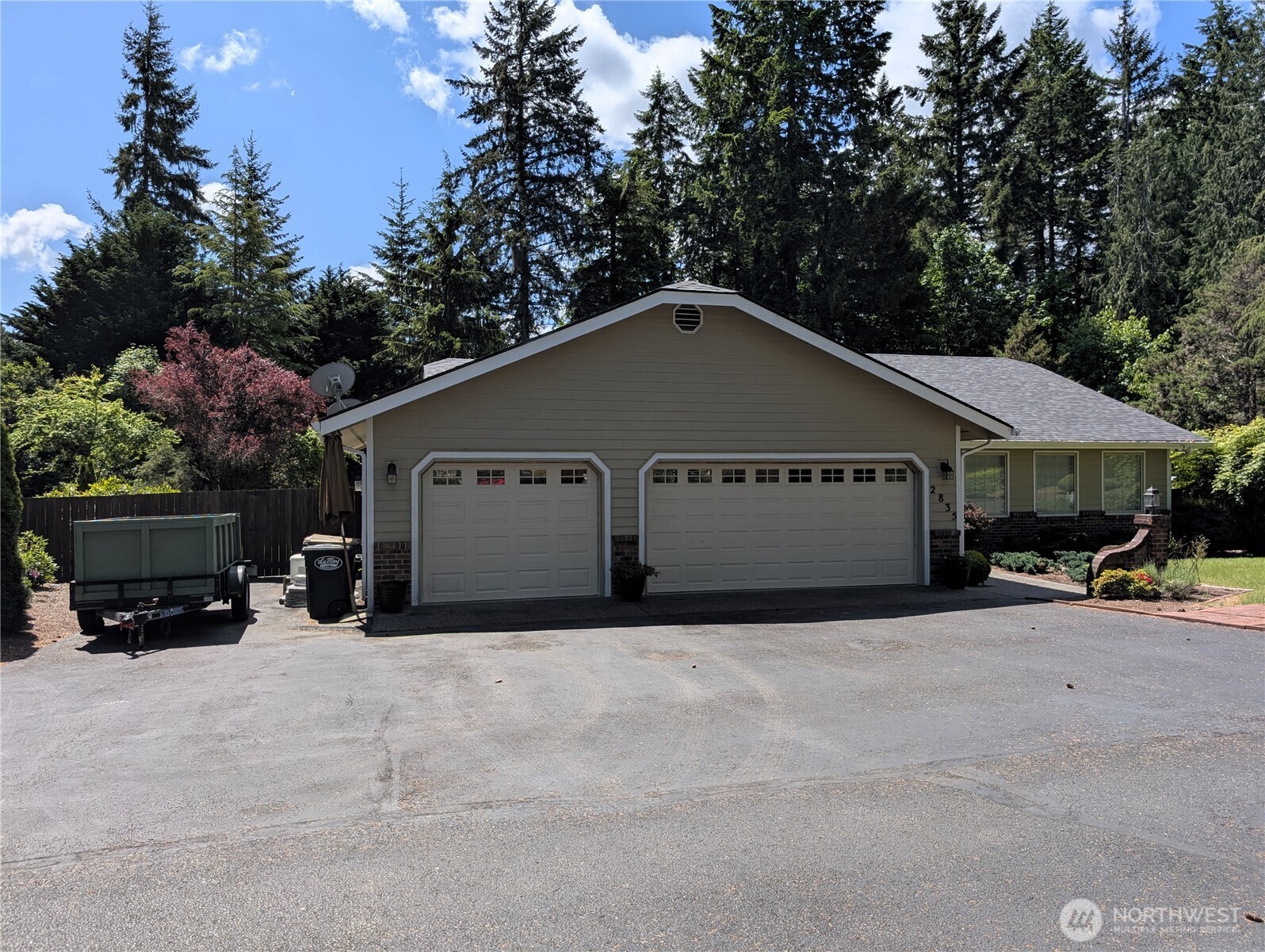 2835 Cooper Point Road NW