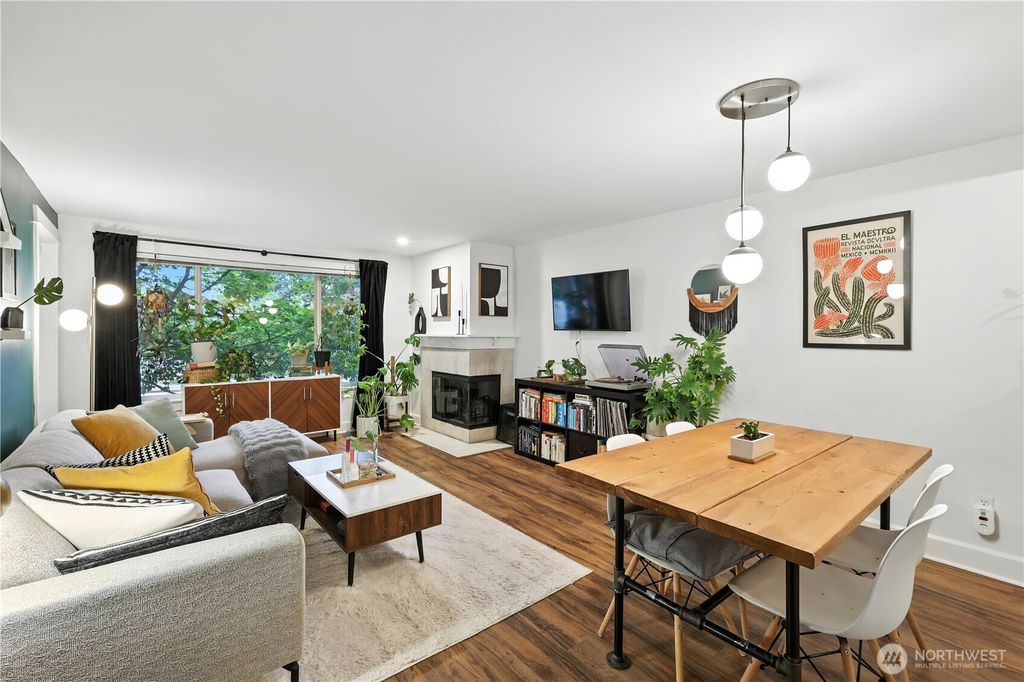 Photo of 300 N 130th Street #7-111, Seattle, WA 98133 (MLS # 2420397)