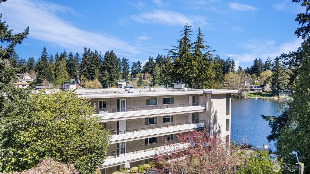 Photo of 322 N 134th St St #406, Seattle, WA 98133 (MLS # 2505495)