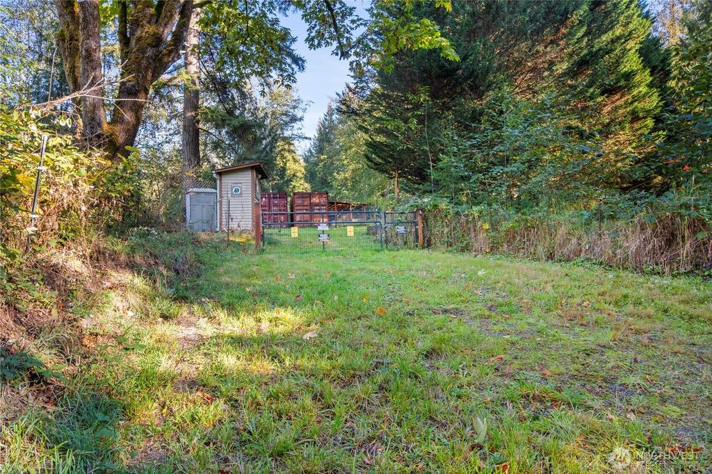 Photo of 14310 200th Avenue SE, Renton, WA 98059 (MLS # 2448197)