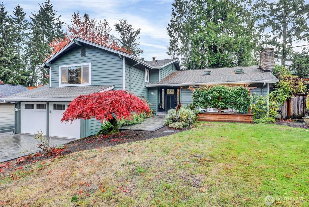 Photo of 2212 186th Avenue NE, Redmond, WA 98052 (MLS # 2452832)