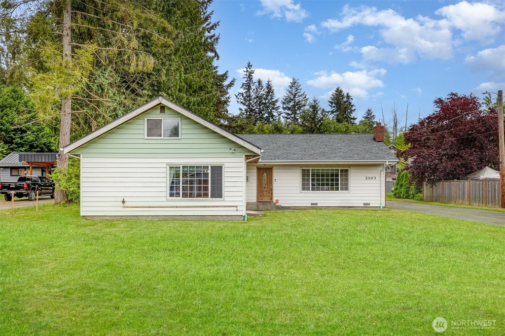 Photo of 2103 106th Street SW, Everett, WA 98204 (MLS # 2378438)