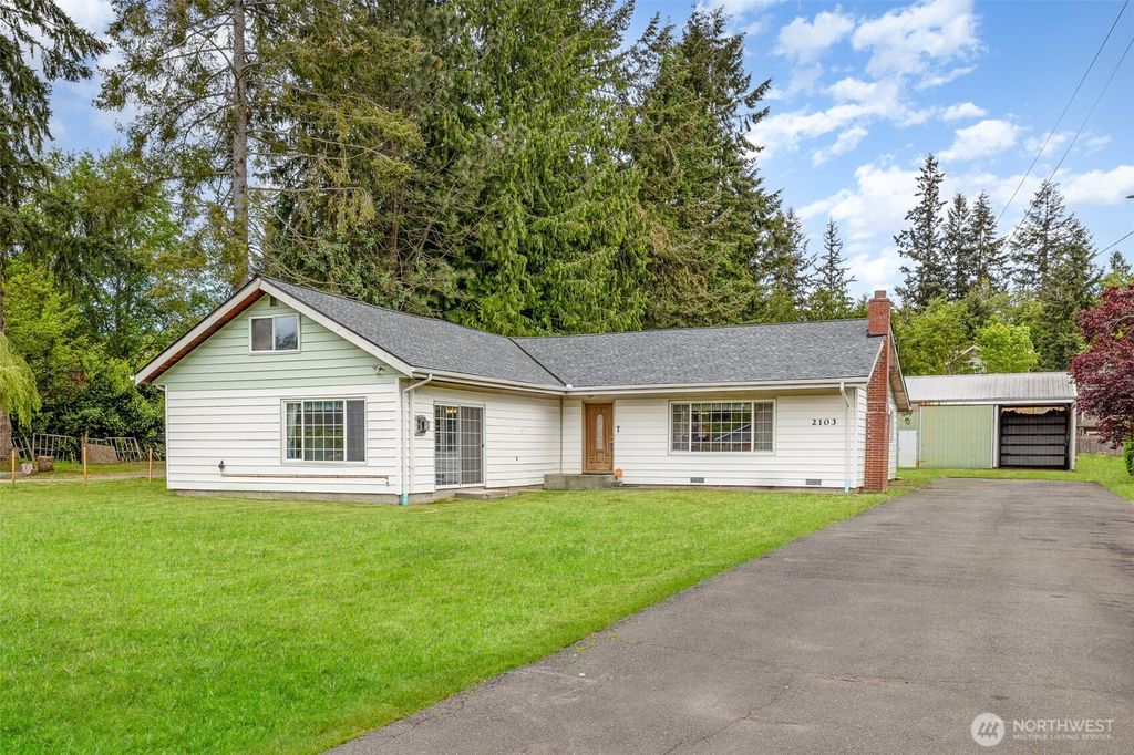 Photo of 2103 106th Street SW, Everett, WA 98204 (MLS # 2378438)