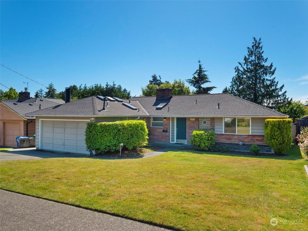 Photo of 12515 11th Avenue NW, Seattle, WA 98177 (MLS # 2257042)