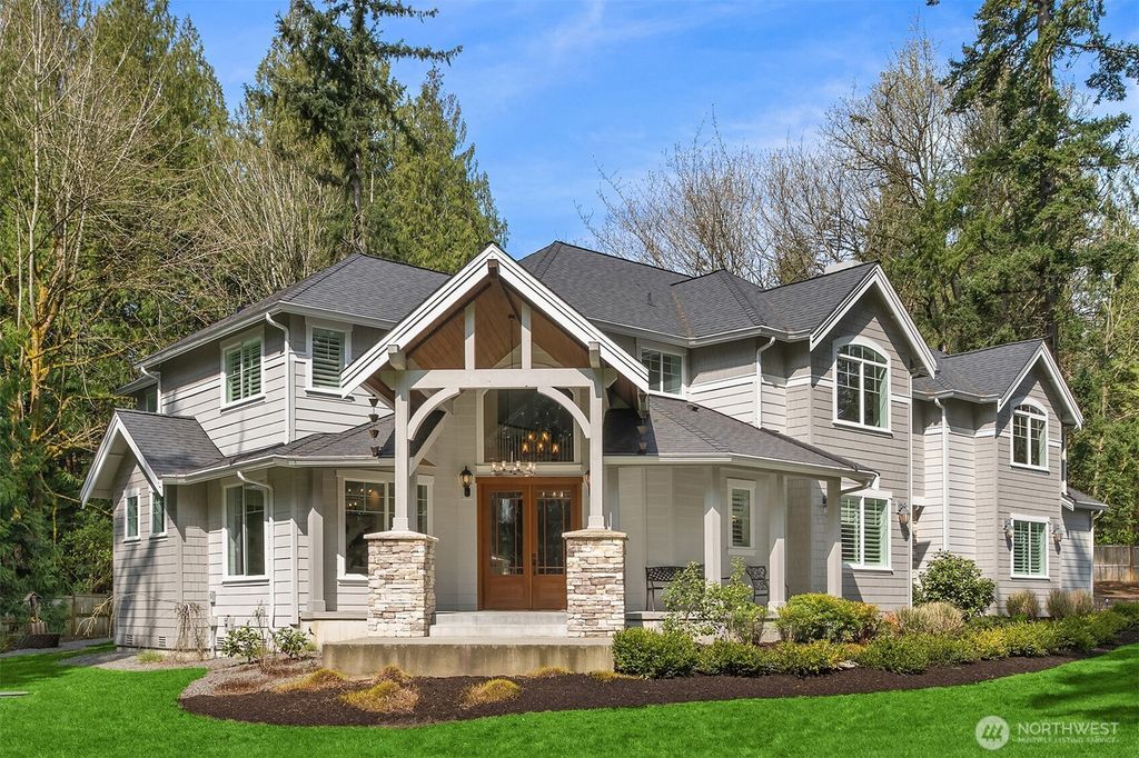 Photo of 2723 204th Avenue SE, Sammamish, WA 98075 (MLS # 2339884)