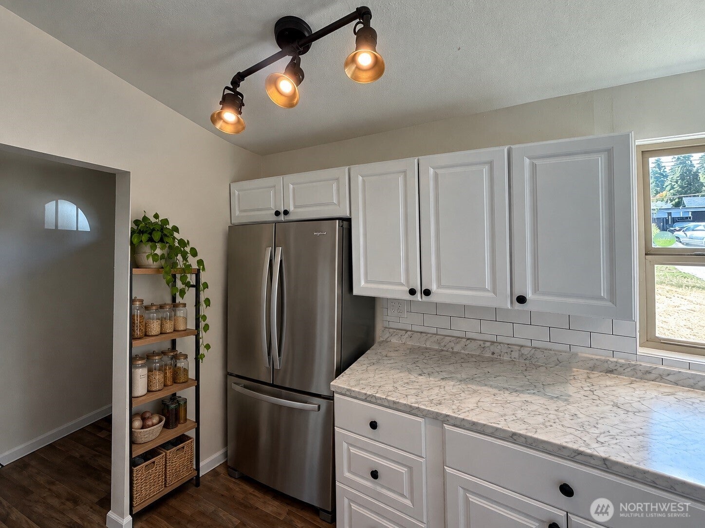 9015 Hipkins Road SW