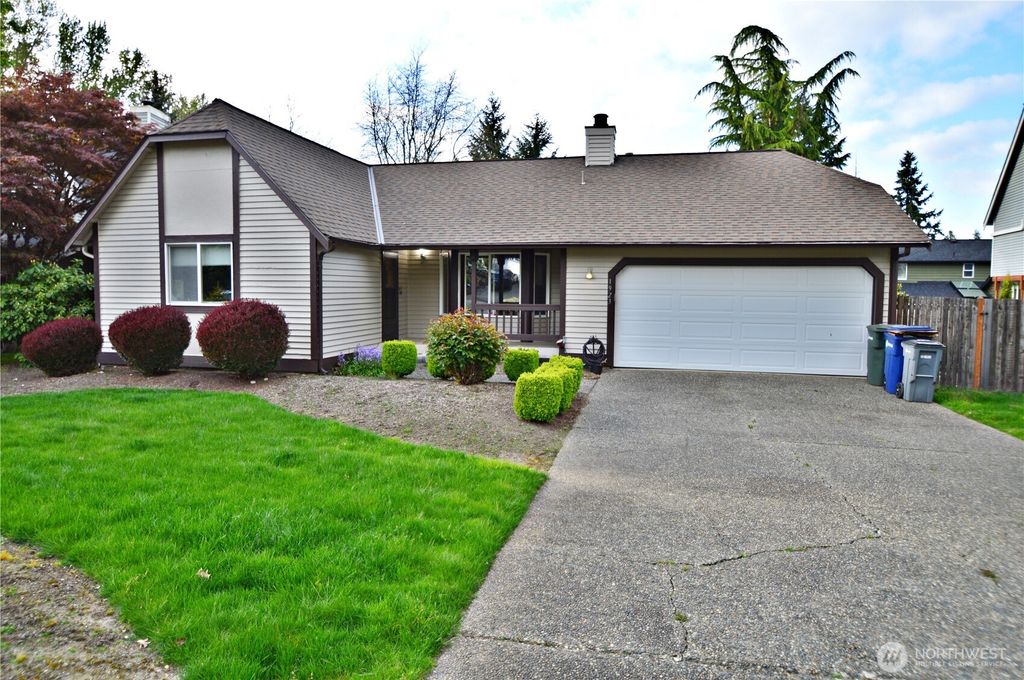 Photo of 1923 233rd Place SE, Bothell, WA 98021 (MLS # 2367812)