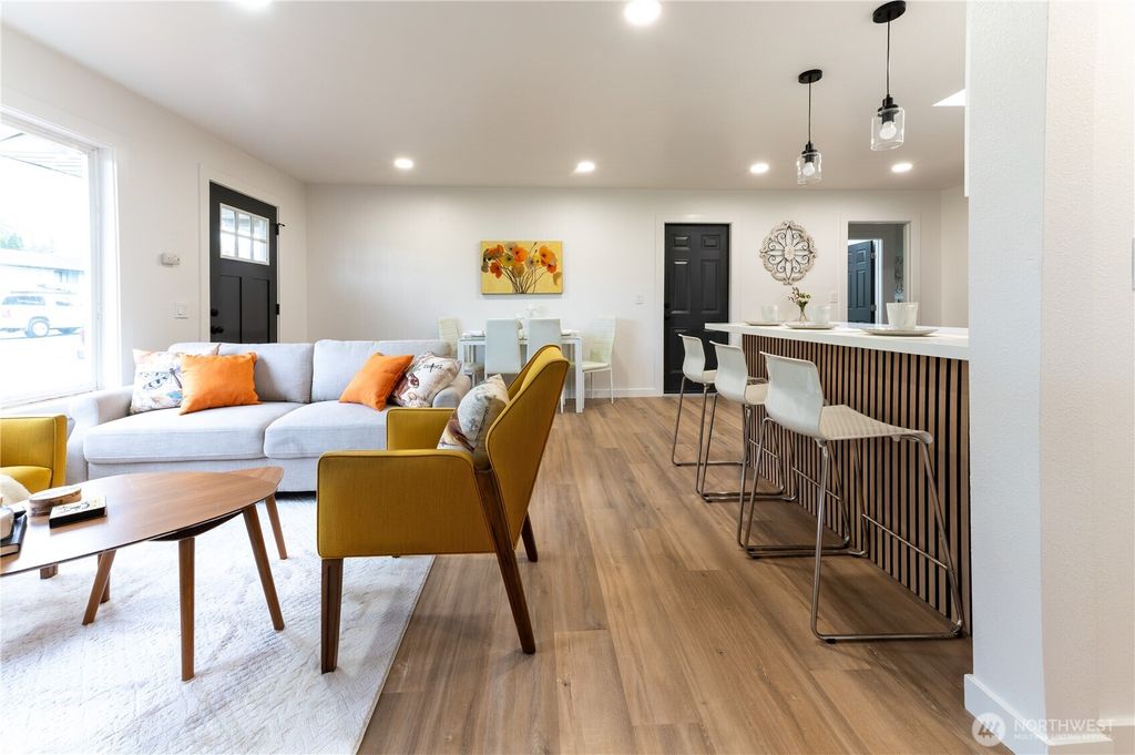 Photo of 1005 Emerald Street, Milton, WA 98354 (MLS # 2504459)