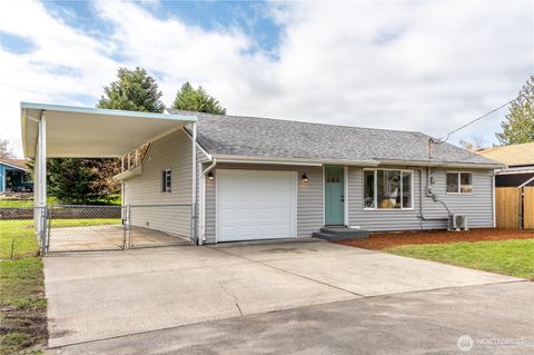 Photo of 1005 Emerald Street, Milton, WA 98354 (MLS # 2504459)