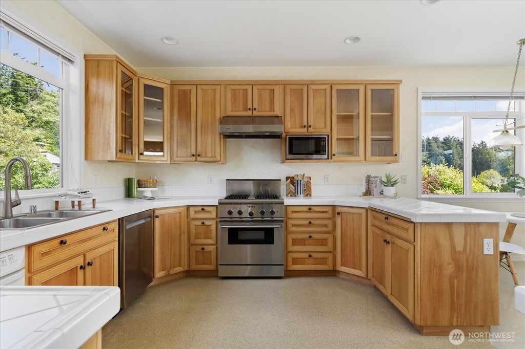 listing image 9364330389848732088