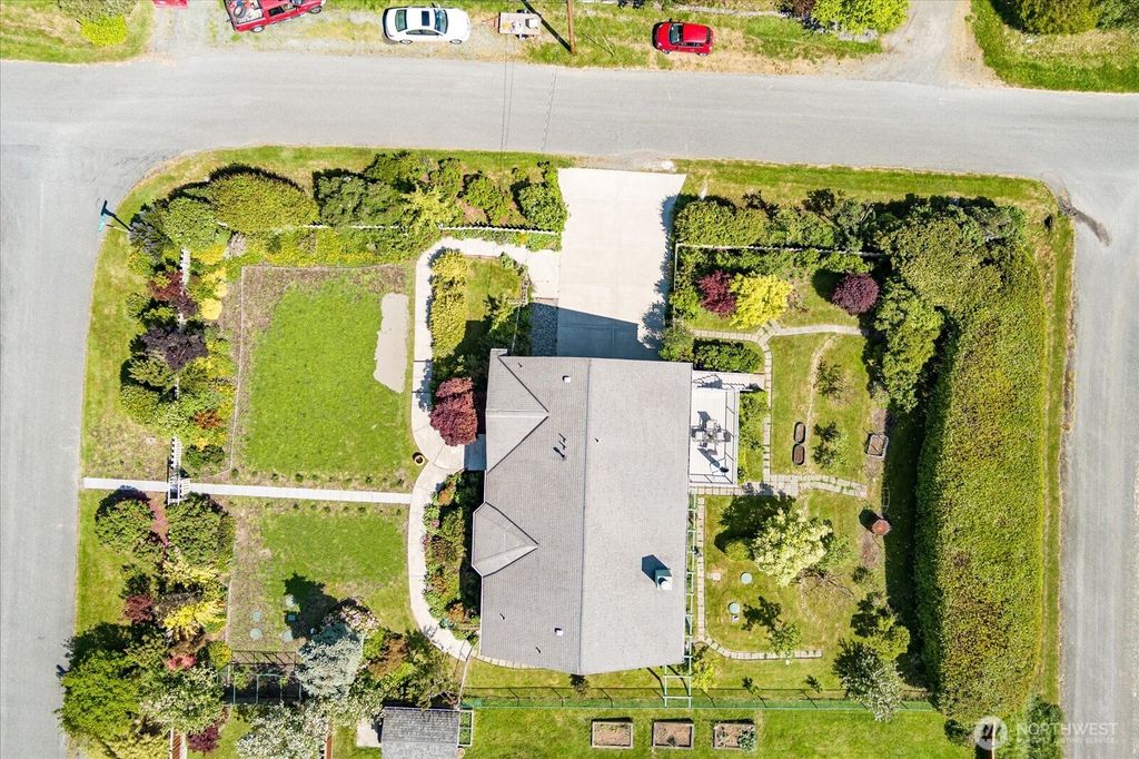 listing image 9364122110252761969