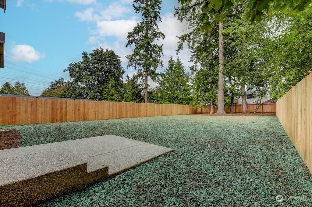 Photo of 429 Logan Road #2, Lynnwood, WA 98036 (MLS # 2292357)
