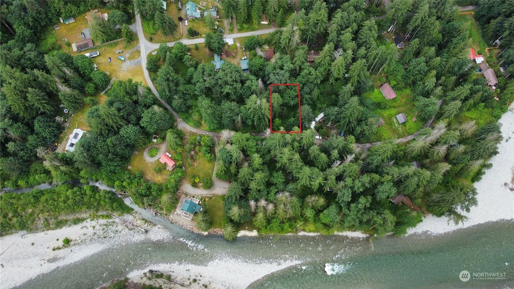 Photo of 52104 Agate Lane Ln, Sultan, WA 98294 (MLS # 2264735)