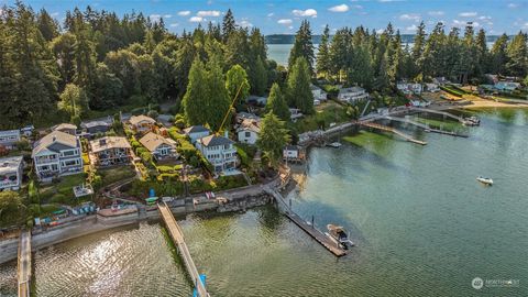 3921 Forest Beach Drive NW Gig Harbor WA 98335