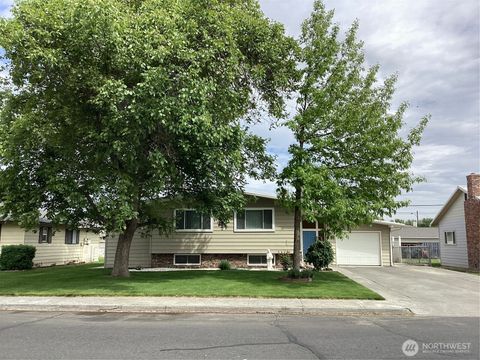 Photo of 511 I Street SW, Quincy, WA 98848 (MLS # 2373138)