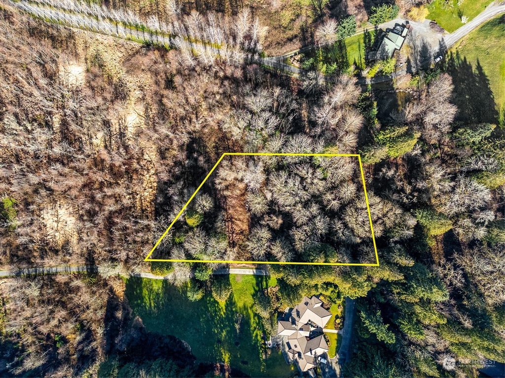 Photo of 0 E Lake Samammish Parkway SE, Issaquah, WA 98074 (MLS # 2203624)