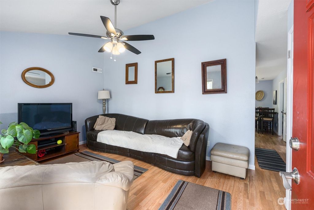 Photo of 19616 SE 260th Street, Covington, WA 98042 (MLS # 2128953)