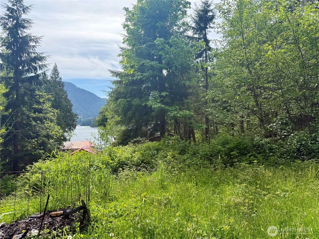 Photo of 0 North Shore Drive, Mount Vernon, WA 98274 (MLS # 2526560)
