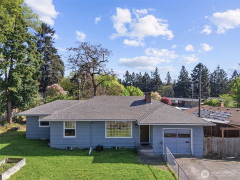 Photo of 303 NW Hazel Dell Way, Vancouver, WA 98665 (MLS # 2510062)