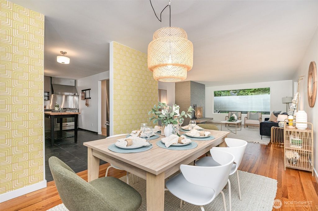 listing image 9366242695410506907