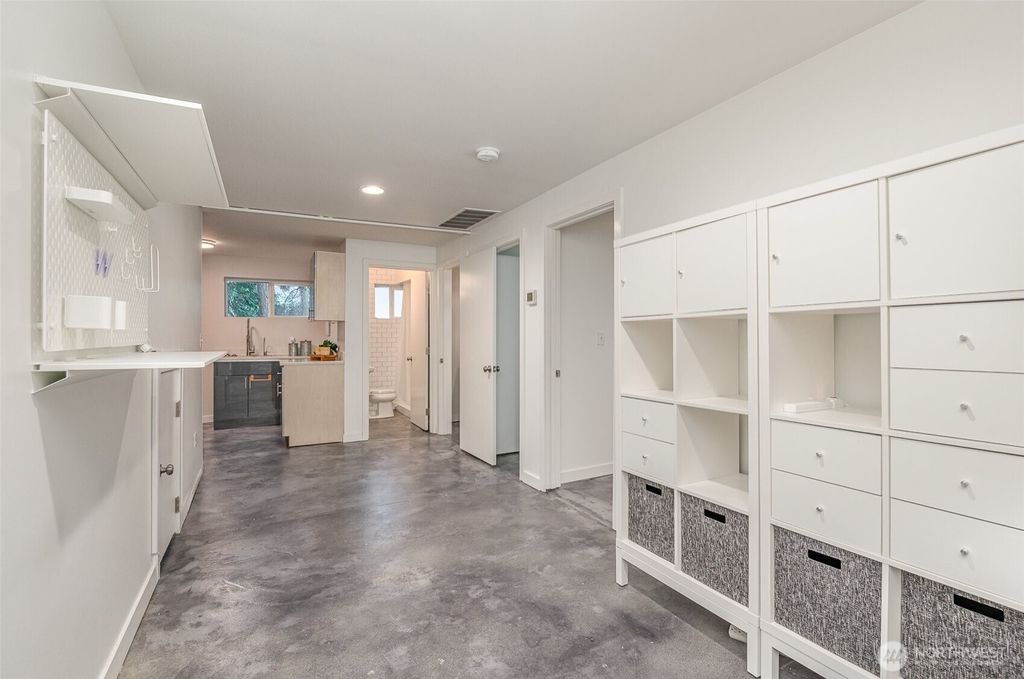 listing image 9369928875675135469