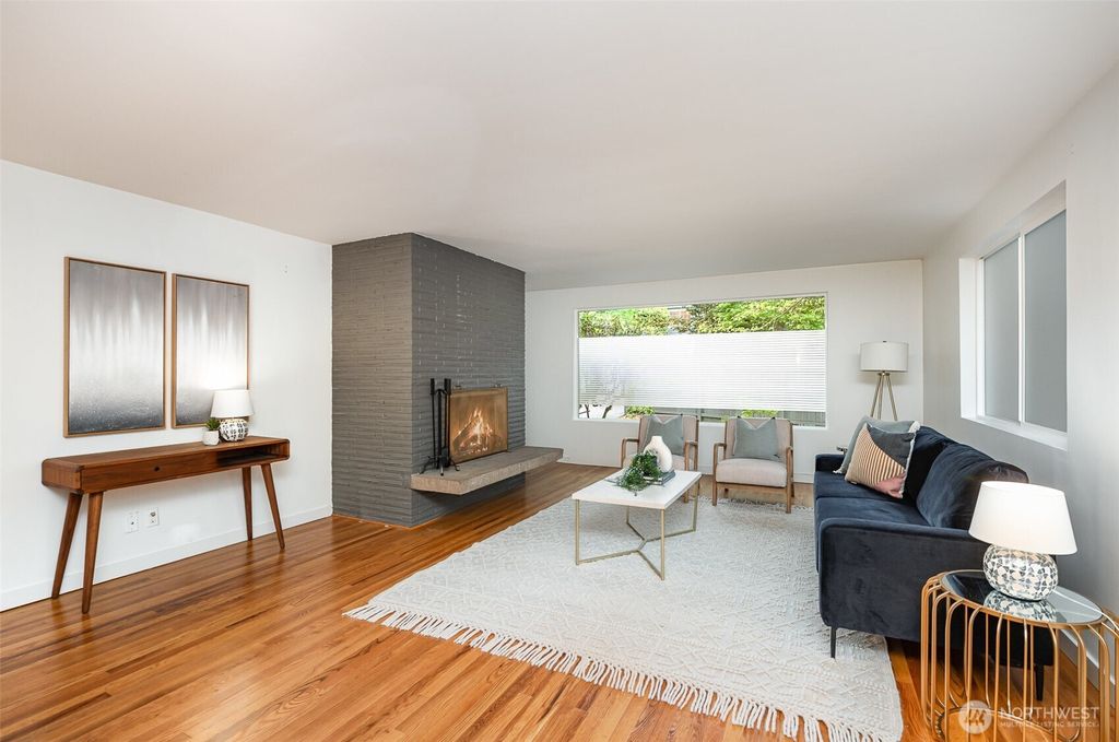 listing image 9361456081894044941