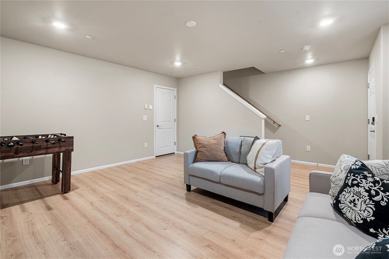 17541 110th Avenue E I