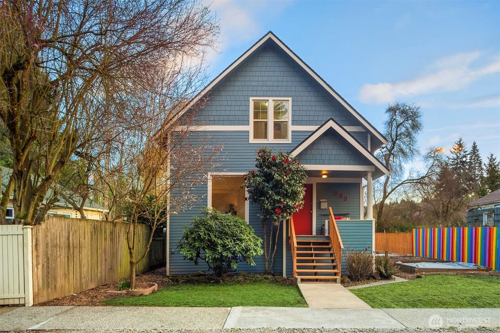 Photo of 833 S Trenton Street, Seattle, WA 98108 (MLS # 2485110)