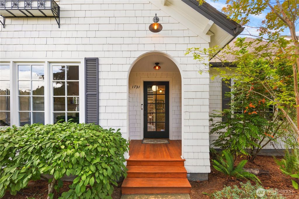 Photo of 1731 37th Avenue, Seattle, WA 98122 (MLS # 2404608)