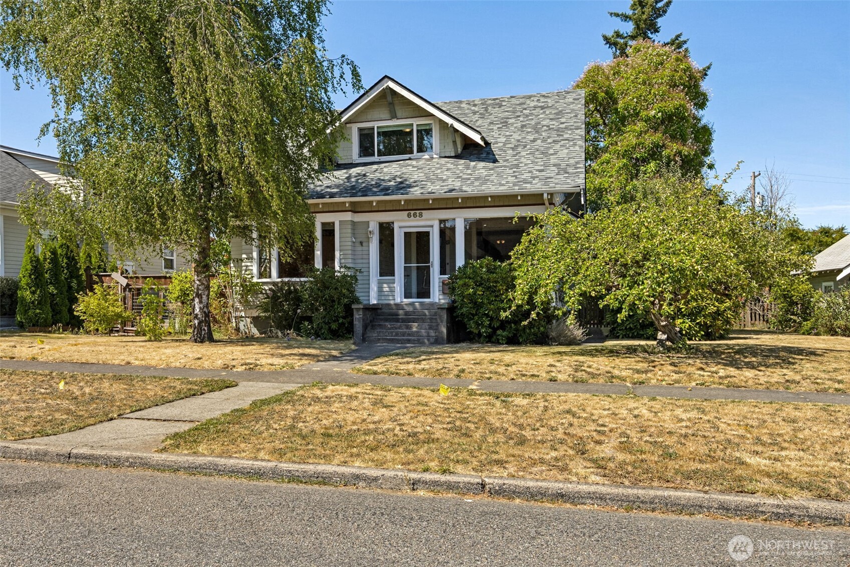 668 NW Folsom Street