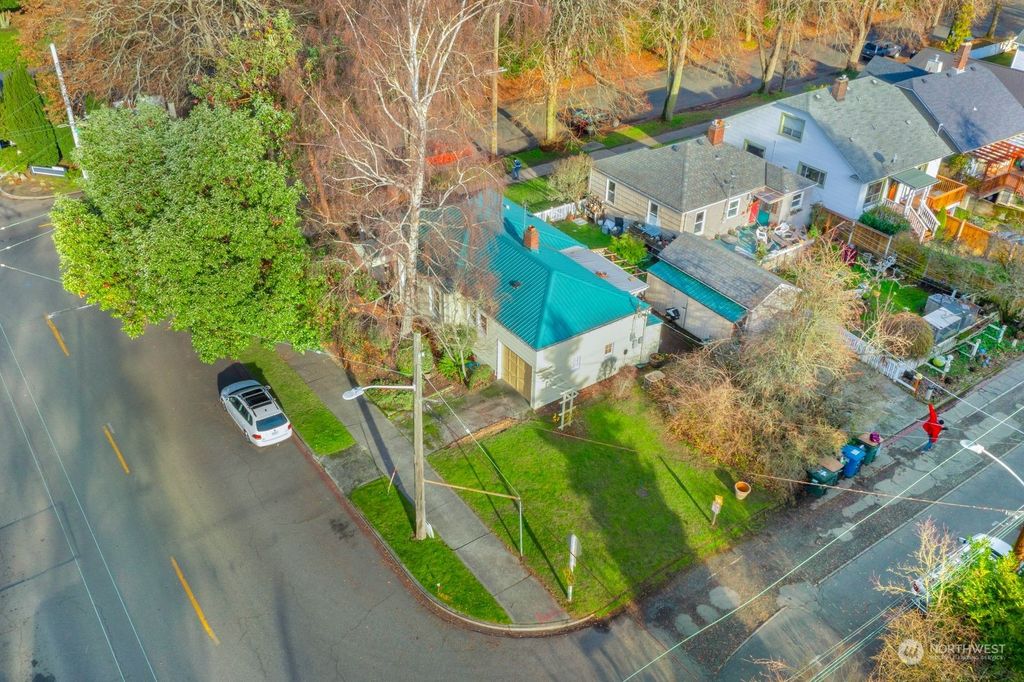 Photo of 2580 7th Avenue W, Seattle, WA 98119 (MLS # 2184031)