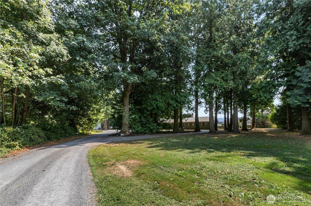 Photo of 831 E Wiser Lake Road, Lynden, WA 98264 (MLS # 2569066)