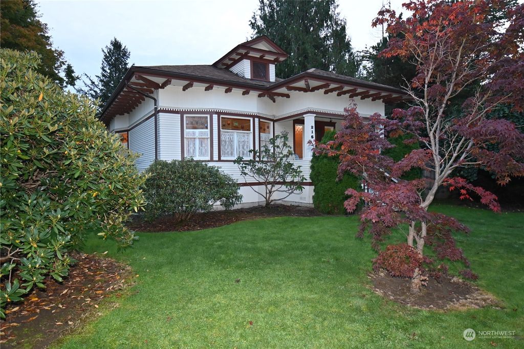 Photo of 216 Date Street, Sultan, WA 98294 (MLS # 2306648)