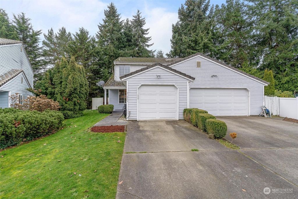 Photo of 31049 9th Avenue S, Federal Way, WA 98003 (MLS # 2322481)