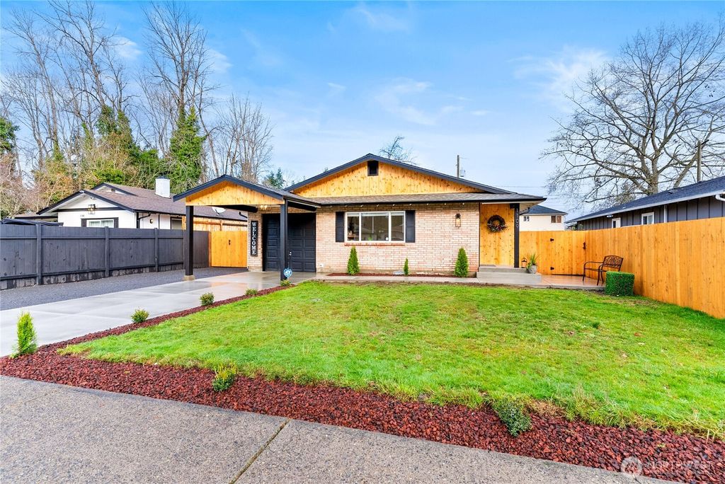 Photo of 1109 E 70th Street, Tacoma, WA 98404 (MLS # 2463259)