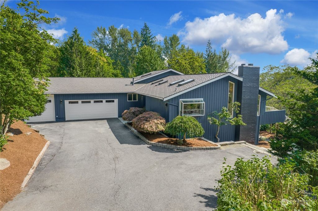 Photo of 14707 NE 164th Street, Woodinville, WA 98072 (MLS # 2135501)