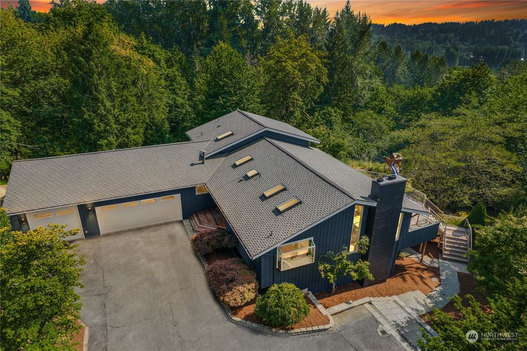 Photo of 14707 NE 164th Street, Woodinville, WA 98072 (MLS # 2135501)