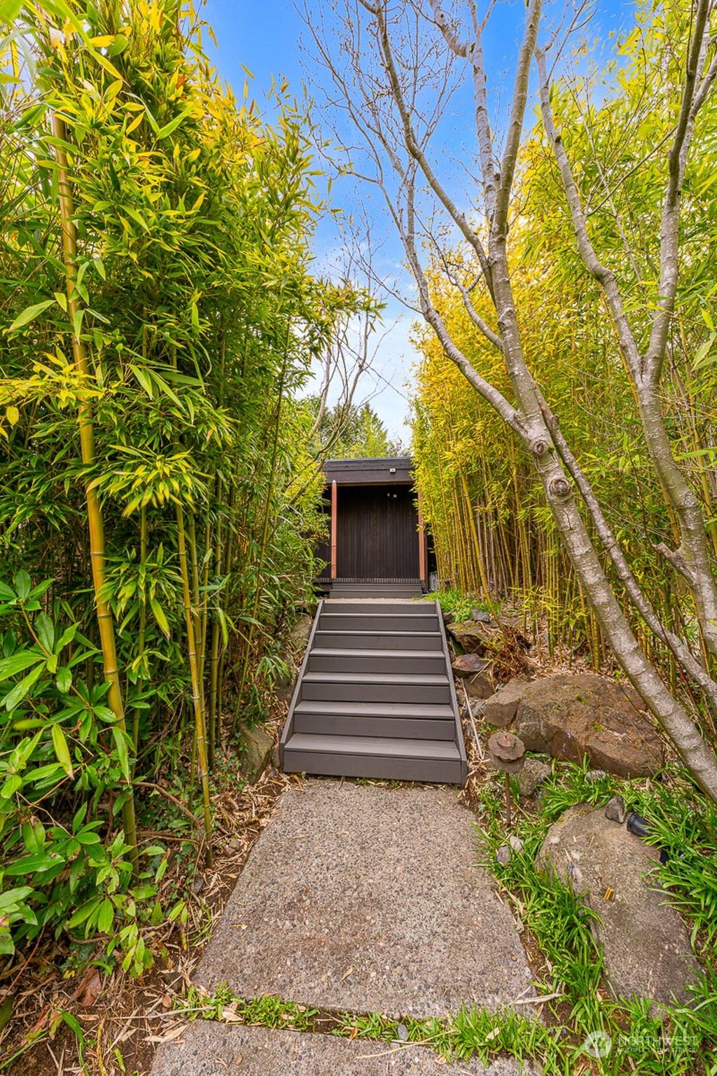 Photo of 11511 Exeter Avenue NE, Seattle, WA 98125 (MLS # 2219520)